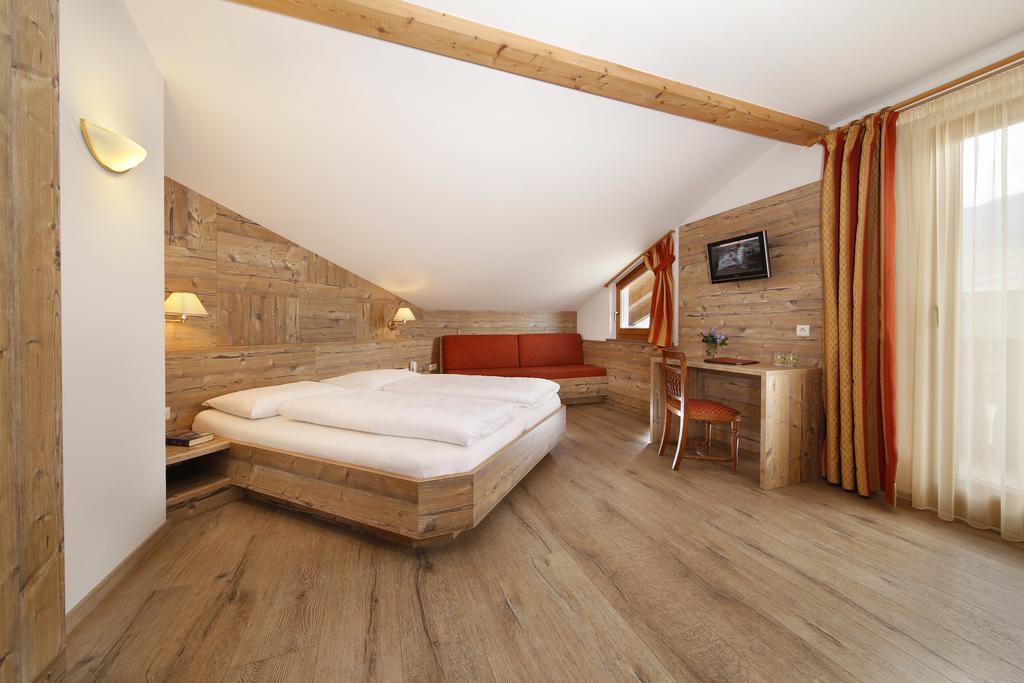 Hotel Christine غارغازون المظهر الخارجي الصورة